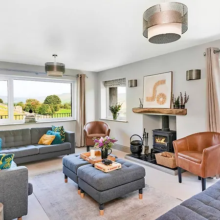 Finest Retreats - Loxley House-3